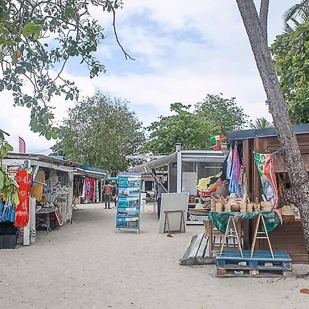 Vacances A La Plage Sainte-Anne  Kültér fotó