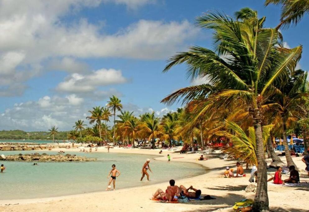 Vacances A La Plage Sainte-Anne  Kültér fotó